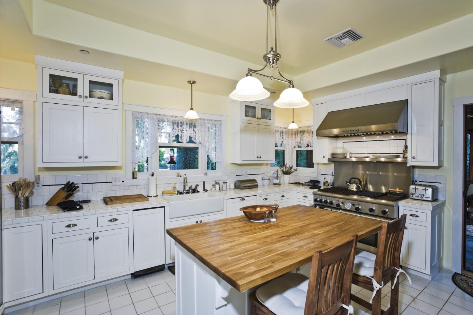 Refinishing Edmonton Kitchen Refinishing (Fast Service)