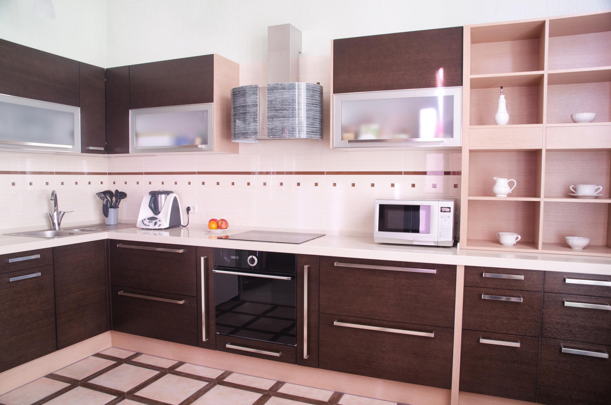 Cabinet Refinishing Edmonton - Resurface 2 Resurfacing your kitchen cabinets in Edmonton AB