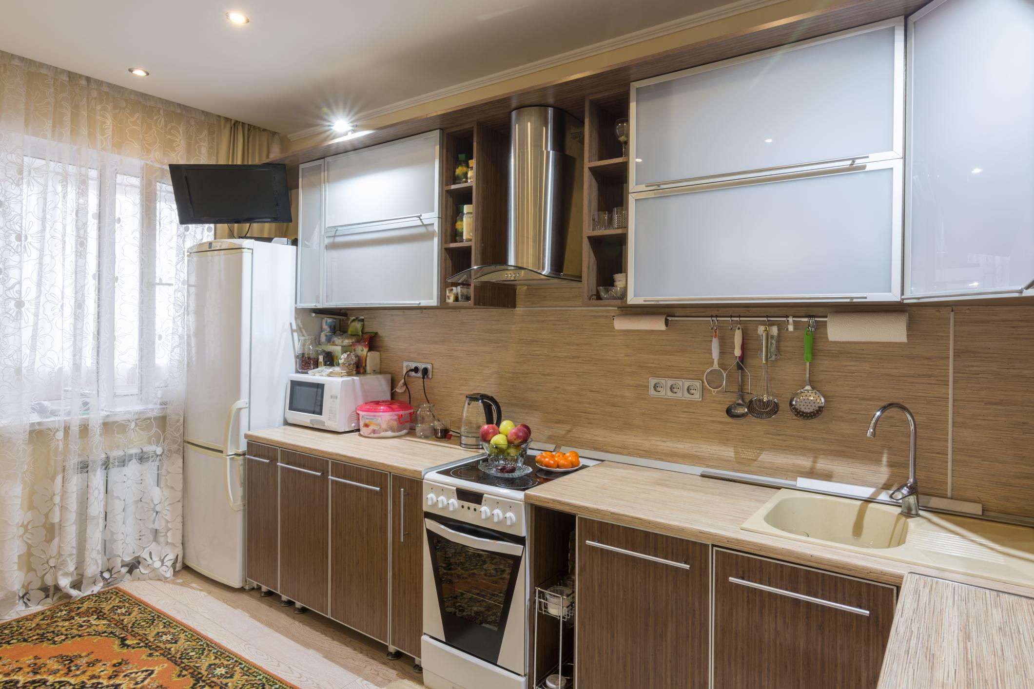 Cabinet Refinishing Edmonton - Revitalizing 2 Revitalize your kitchen cabinets in Edmonton AB